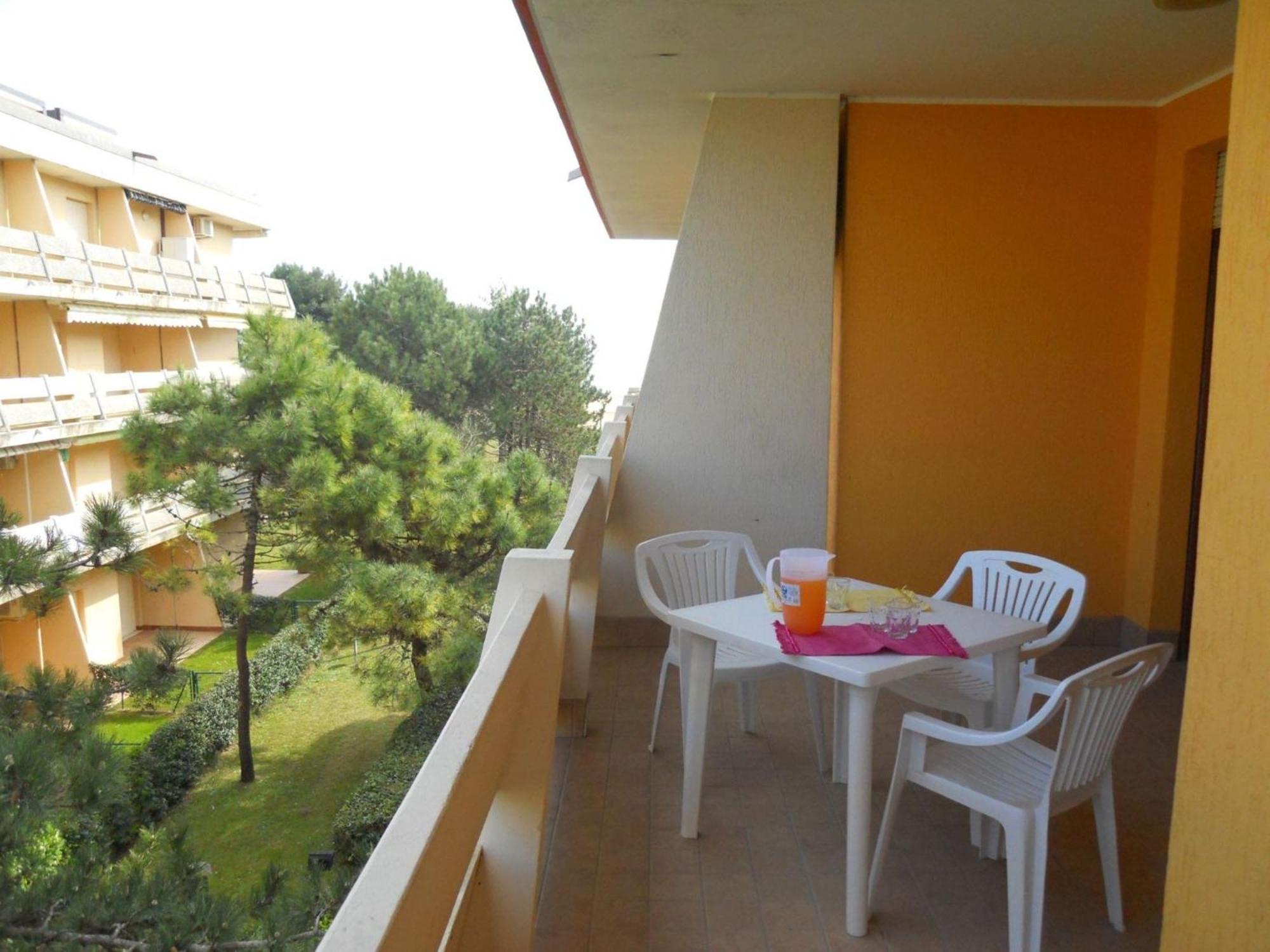 Modern Flat With Terrace - Beahost Apartment *